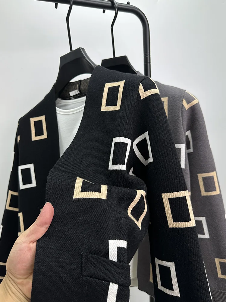 Luxury Quality Men's Designer  - Men'S Fashion V Neck Sweater ulasan dan harga