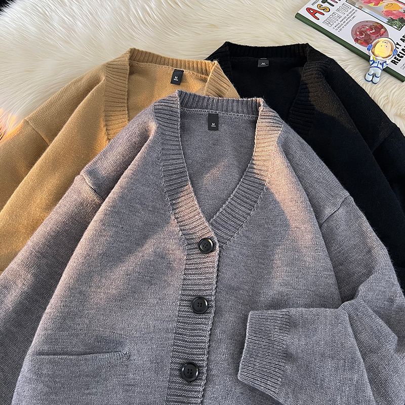 Autumn and Winter New Korean F - Men'S Fashion V Neck Sweater ulasan dan harga